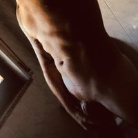See markpinz naked photo and video