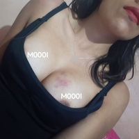 See yiyisi000m naked photo and video